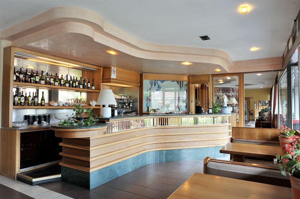 Hotel Cristallo Barga Fornaci di Barga Экстерьер фото