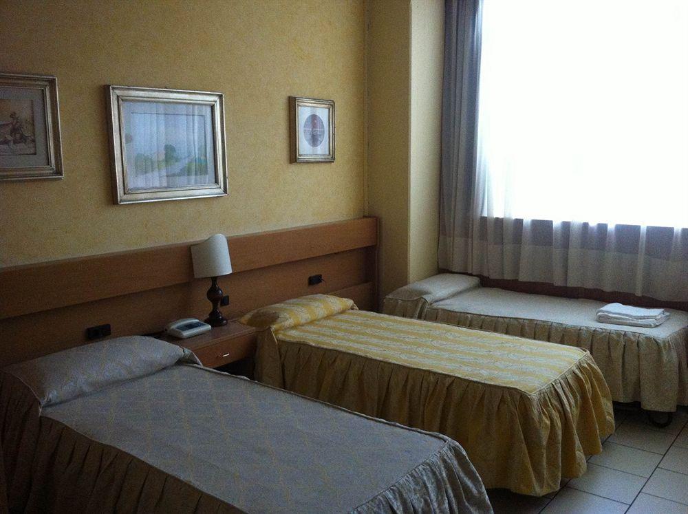Hotel Cristallo Barga Fornaci di Barga Экстерьер фото