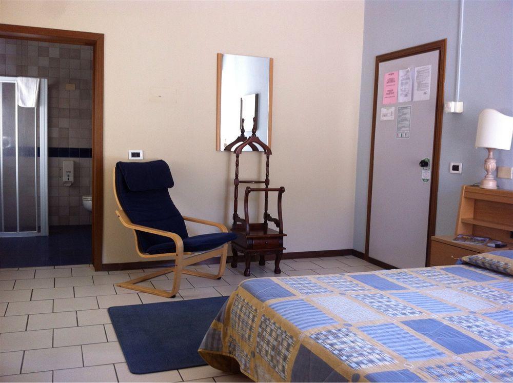 Hotel Cristallo Barga Fornaci di Barga Экстерьер фото