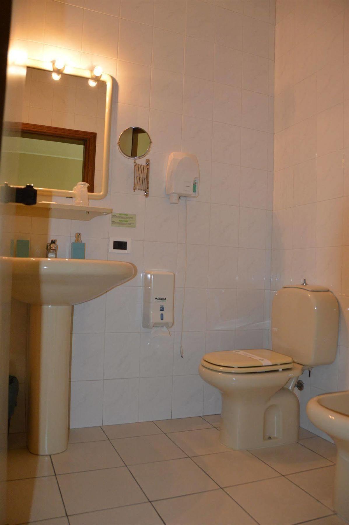 Hotel Cristallo Barga Fornaci di Barga Экстерьер фото