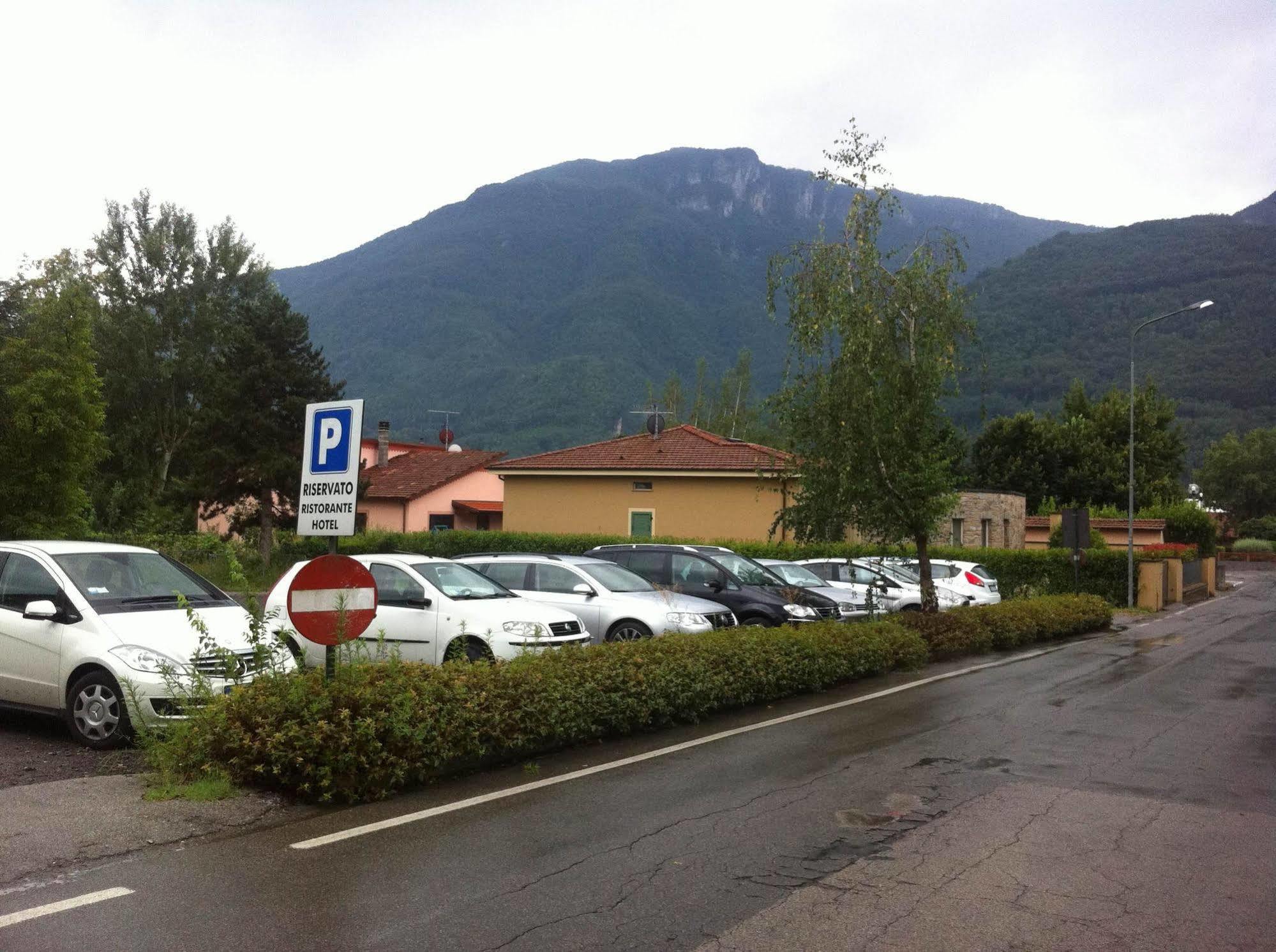 Hotel Cristallo Barga Fornaci di Barga Экстерьер фото